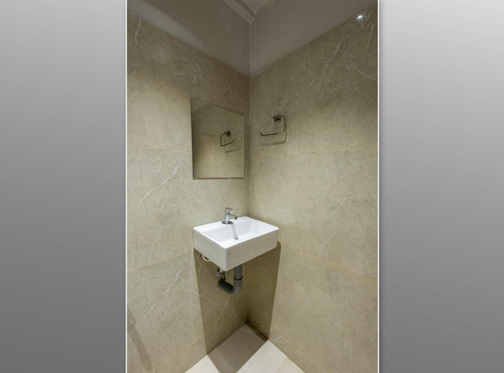 Hotel Beverly Plaza Кожикоде Экстерьер фото