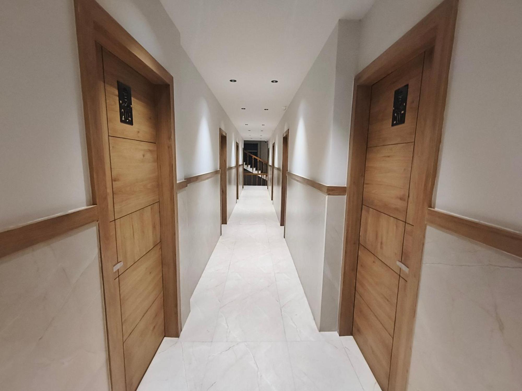 Hotel Beverly Plaza Кожикоде Экстерьер фото